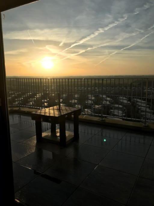 شقة Penthouse Met Zeezicht En 2 Terrassen ميدل كيرك المظهر الخارجي الصورة
